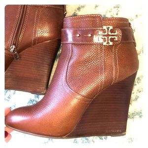 Tory Burch Leather Ankle Booties!!